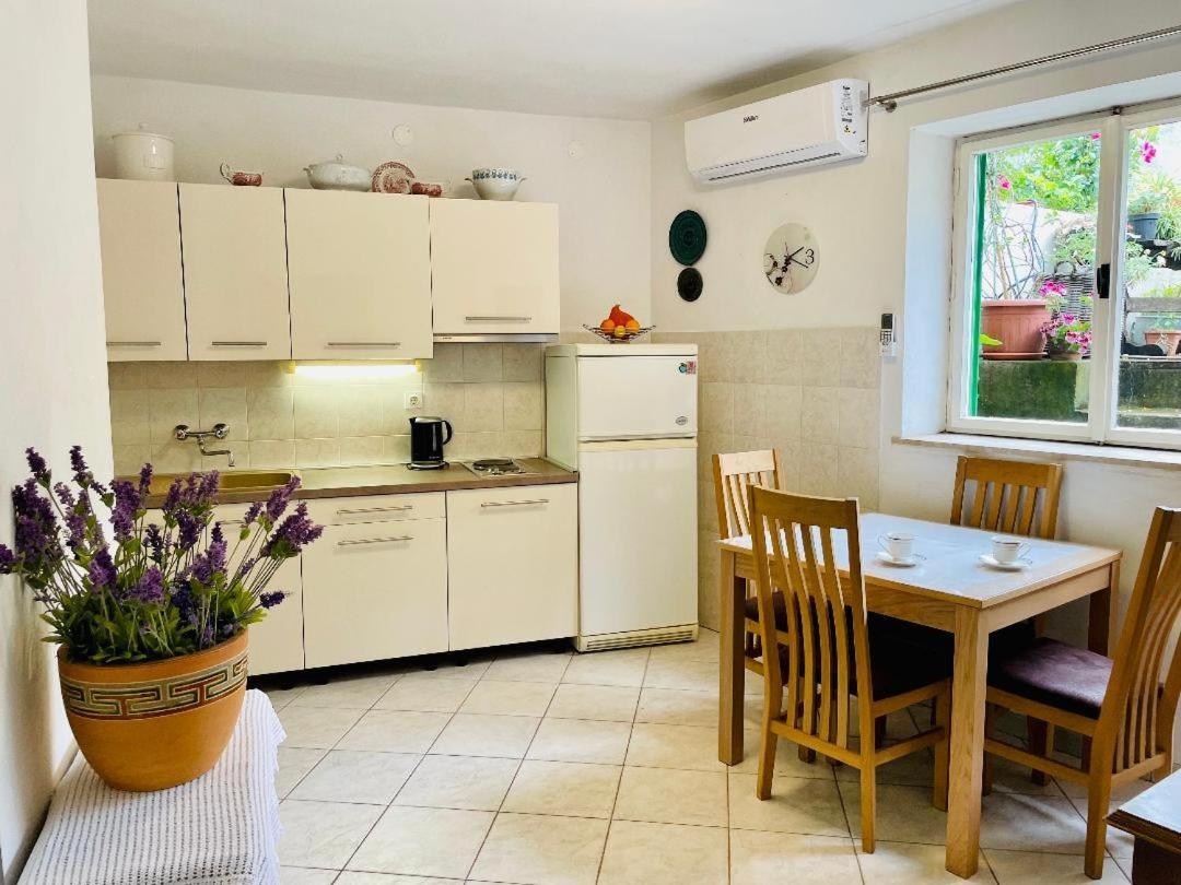 Apartments Villa Rosa Split Extérieur photo